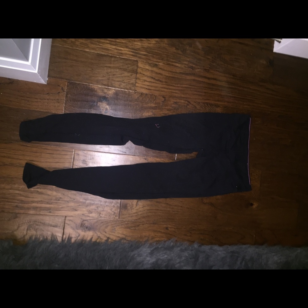 Aritzia black leggings